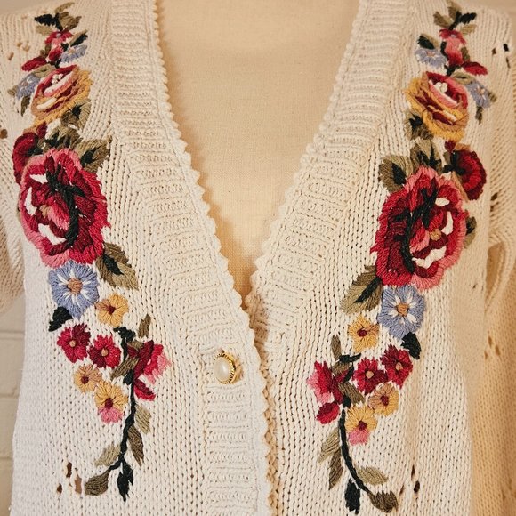 Floral Embroidered Cottagecore Cardigan - Picture 2 of 7